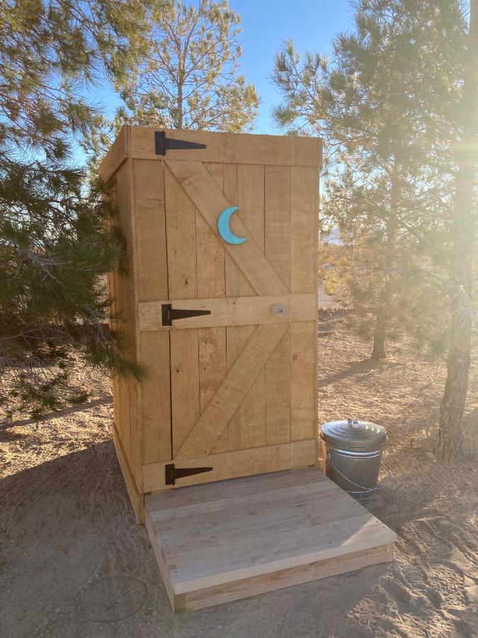 Tarantula Ranch Campground & Vineyard Near Death Valley National Park 아마르고사 밸리 외부 사진